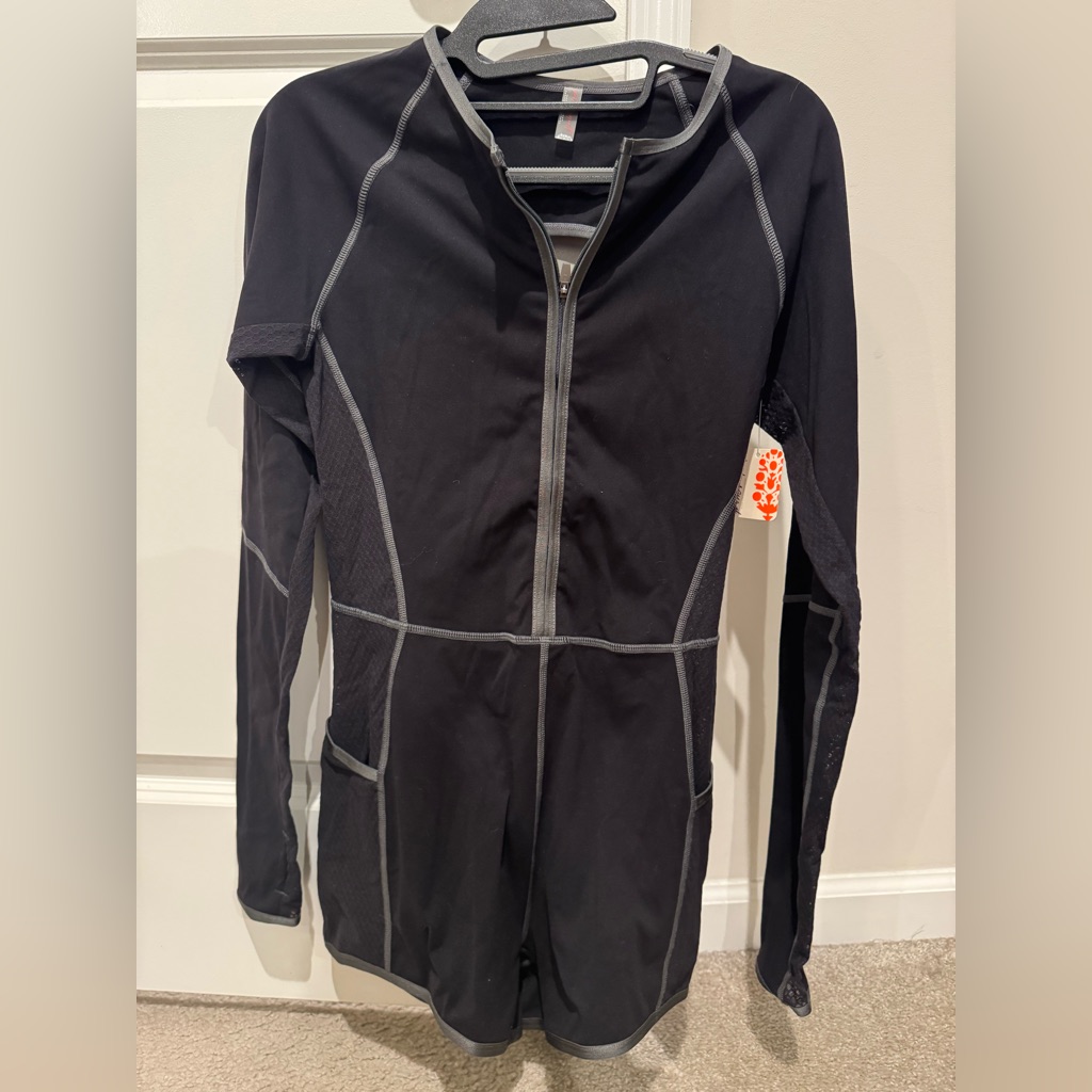 Free People Movement Up And At Em’ Runsie Nwt